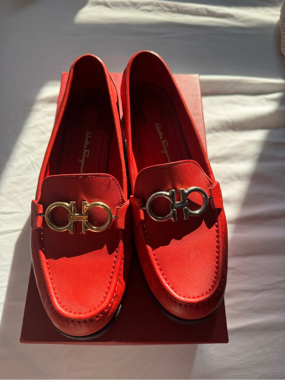 Salvatore Ferragamo Red Leather Vara Bit Loafers with Gold Hardware - Picture 2 of 11